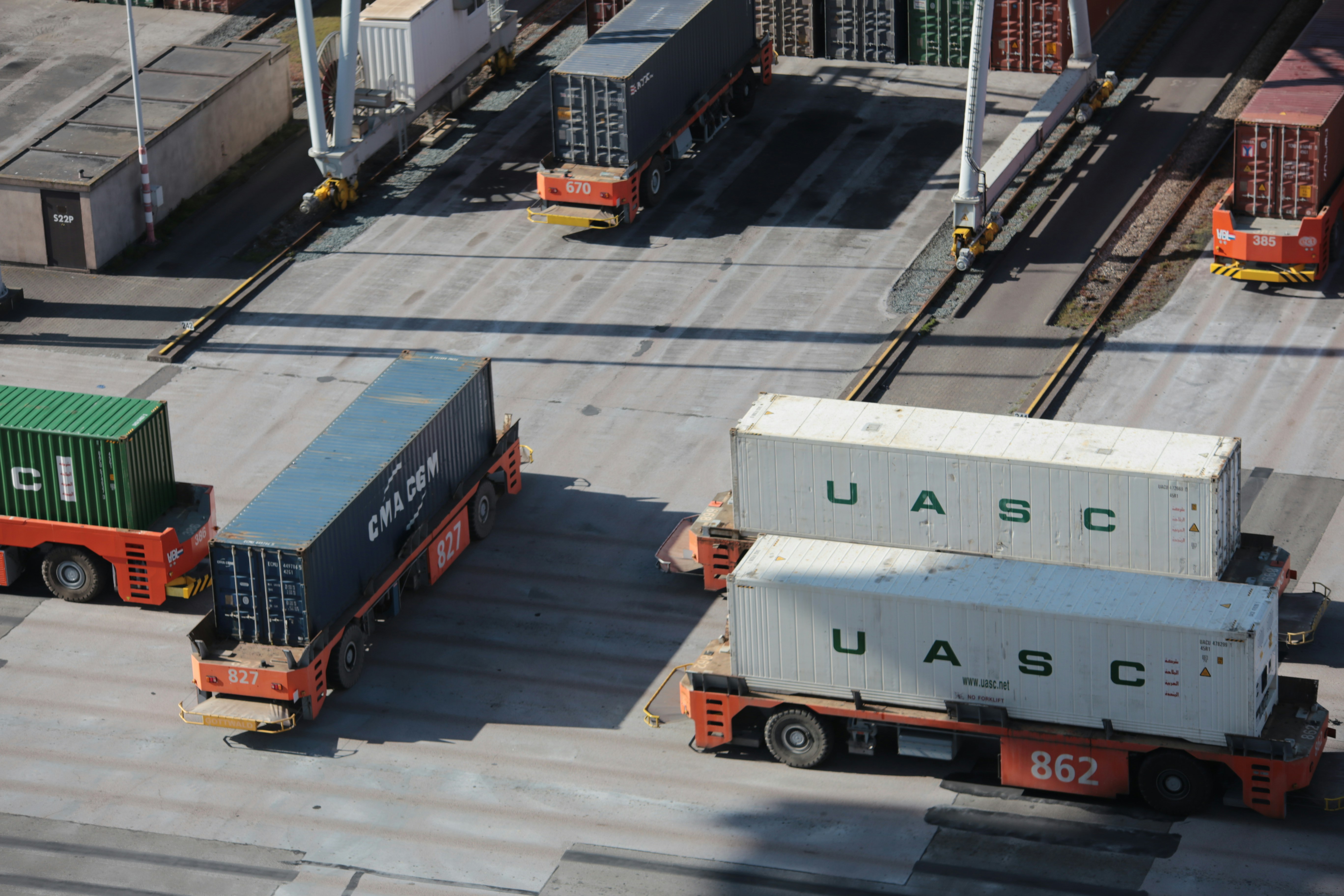 Terminal Kontainer Logistik Lintas Samudera Jaya